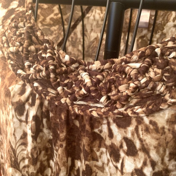 White Stag Top - Picture 2 of 5